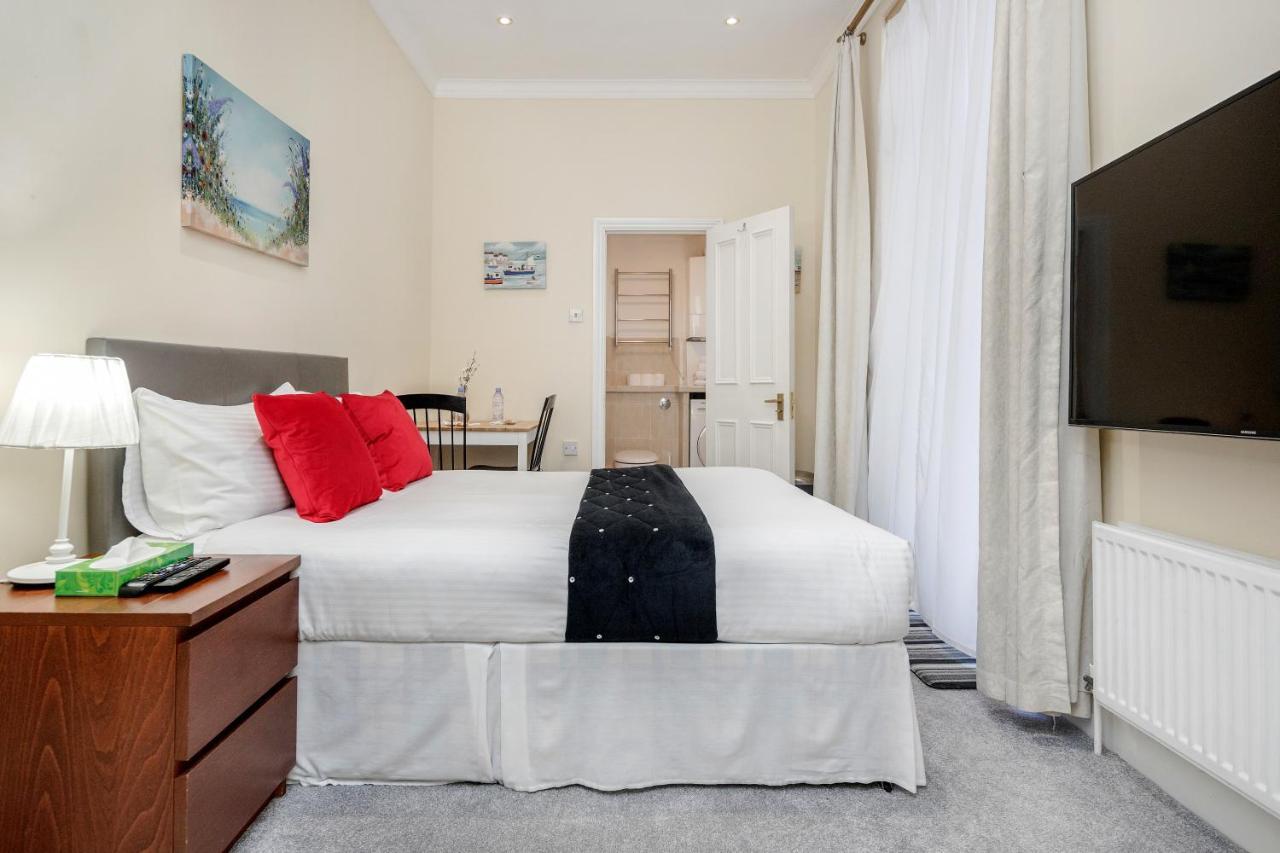 Oxford Street Homestay Лондон Екстер'єр фото