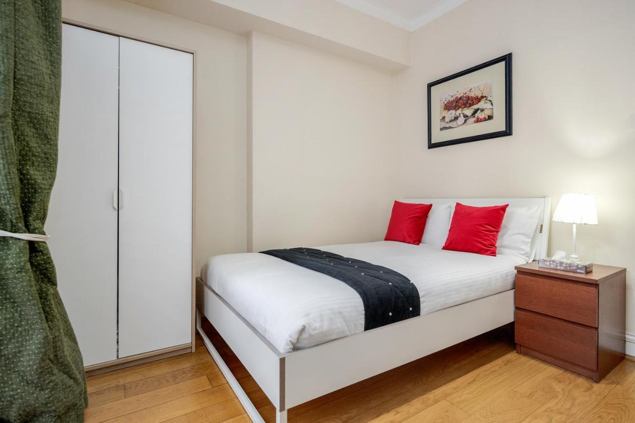 Oxford Street Homestay Лондон Екстер'єр фото