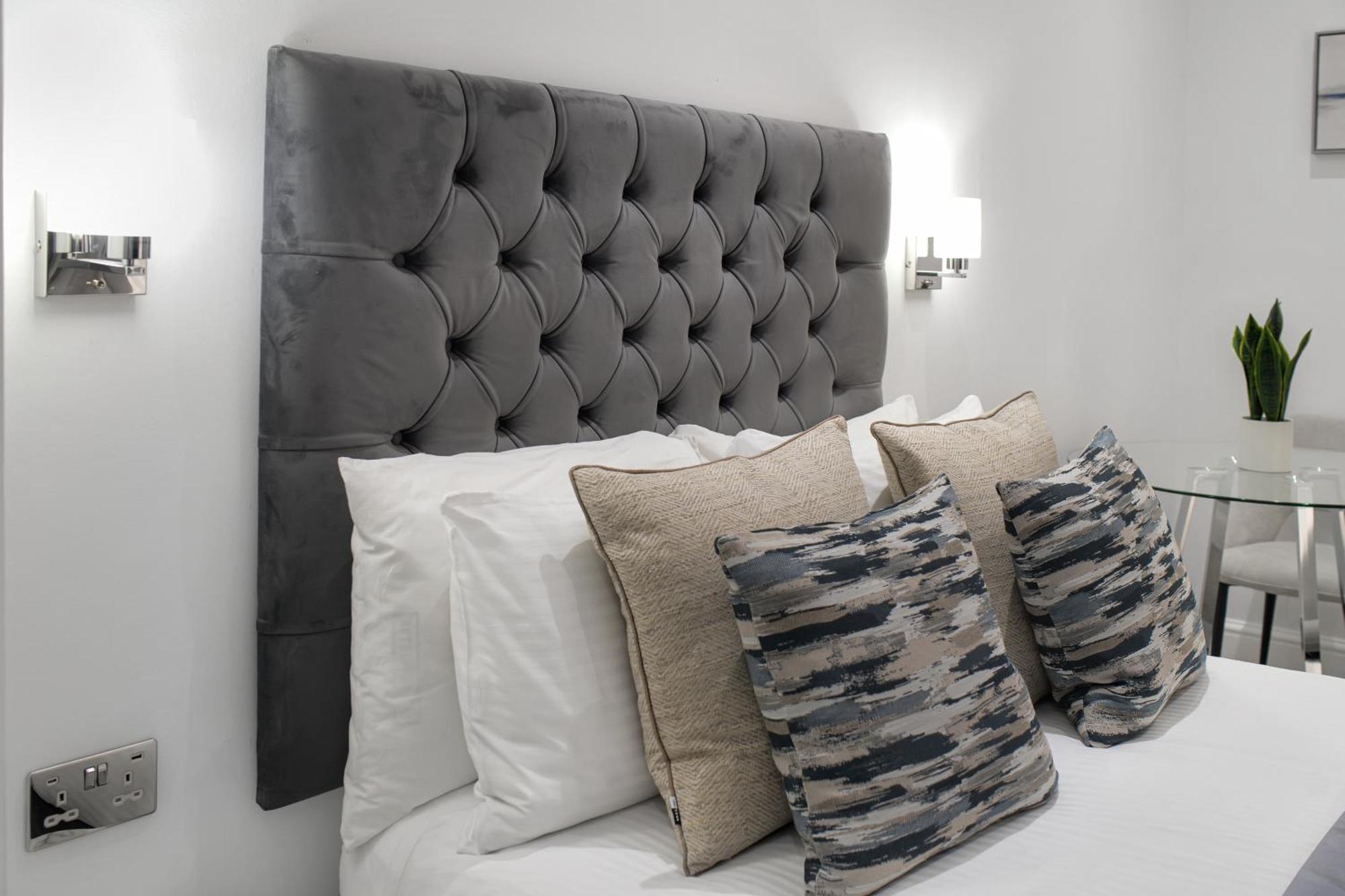 Oxford Street Homestay Лондон Екстер'єр фото