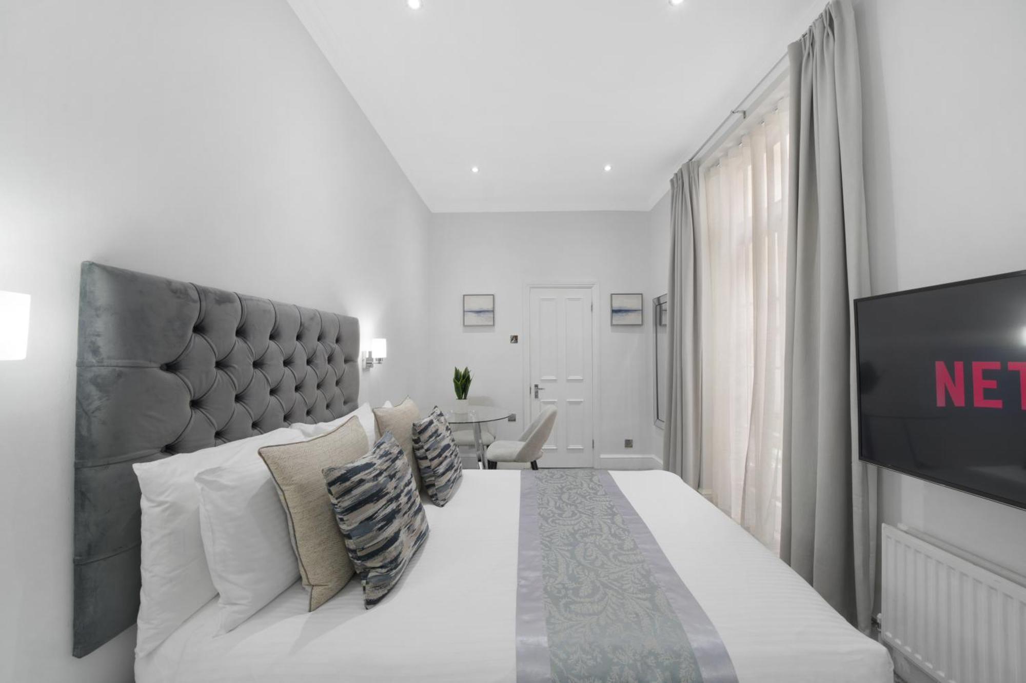 Oxford Street Homestay Лондон Екстер'єр фото